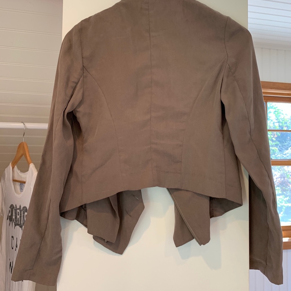 Cropped jacket - Picture 2 of 4